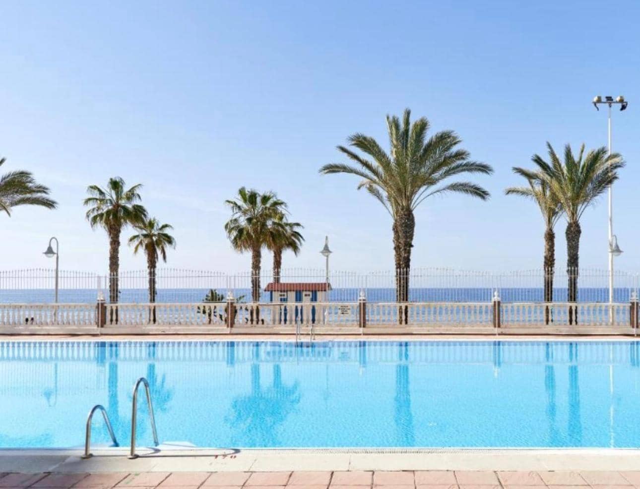 2 bedroom Apartment for rent in Algarrobo with pool - € 900 (Ref: 9695265)