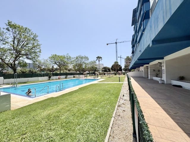 2 soveværelse Lejlighed til leje i Torre del Mar, Vélez-Málaga med swimmingpool - € 1.000 (Ref: 9695266)