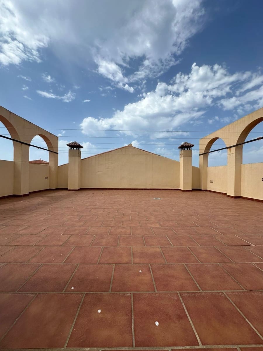 3 soverom Leilighet til salgs i Torrox-Costa med svømmebasseng garasje - € 297 000 (Ref: 9732035)