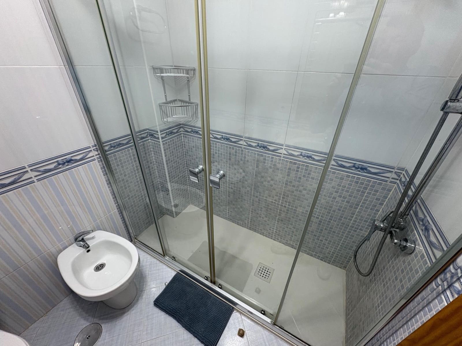 3 bedroom Flat for rent in Velez-Malaga - € 950 (Ref: 9747792)