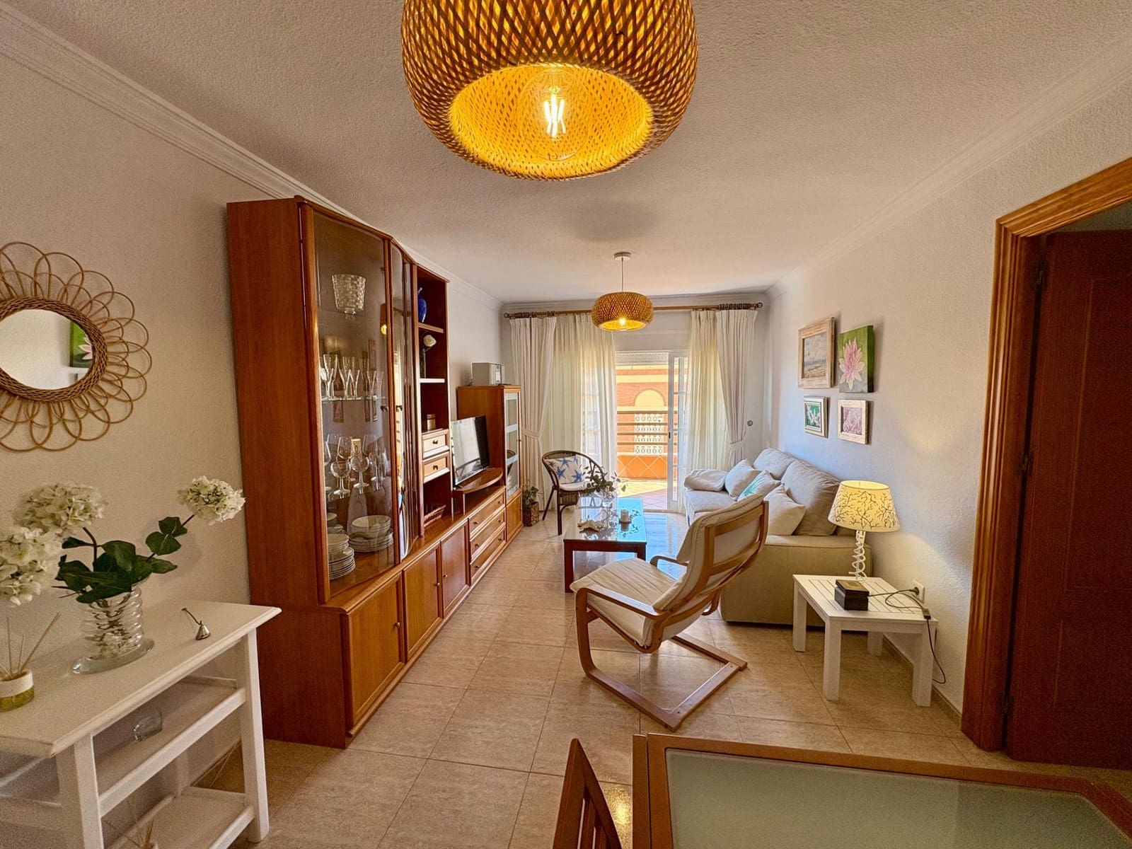 3 bedroom Flat for rent in Velez-Malaga - € 950 (Ref: 9747792)