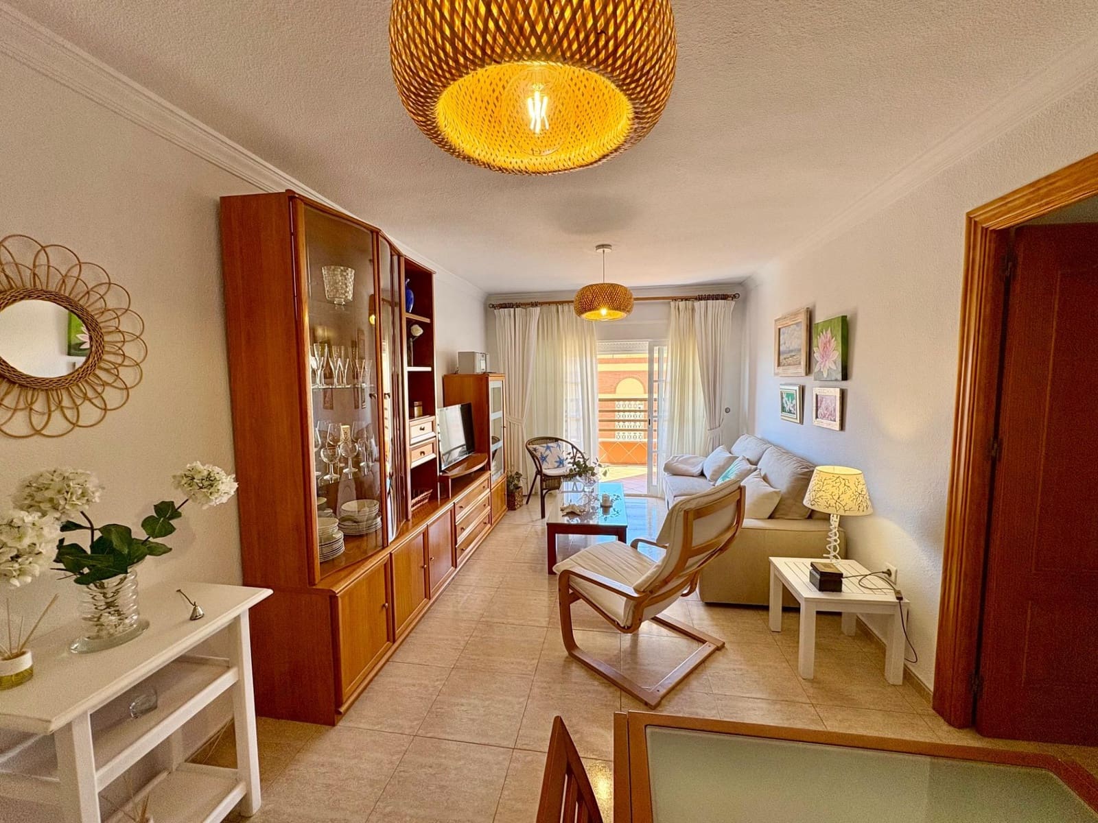 3 bedroom Flat for rent in Velez-Malaga - € 950 (Ref: 9747792)