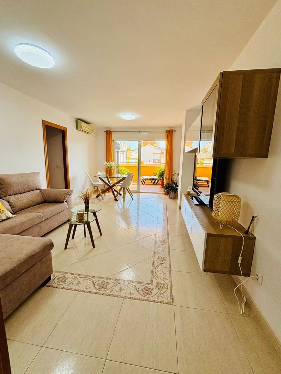 3 sypialnia Mieszkanie do wynajęcia w Algarrobo z basenem garażem - 900 € (Ref: 9765117)