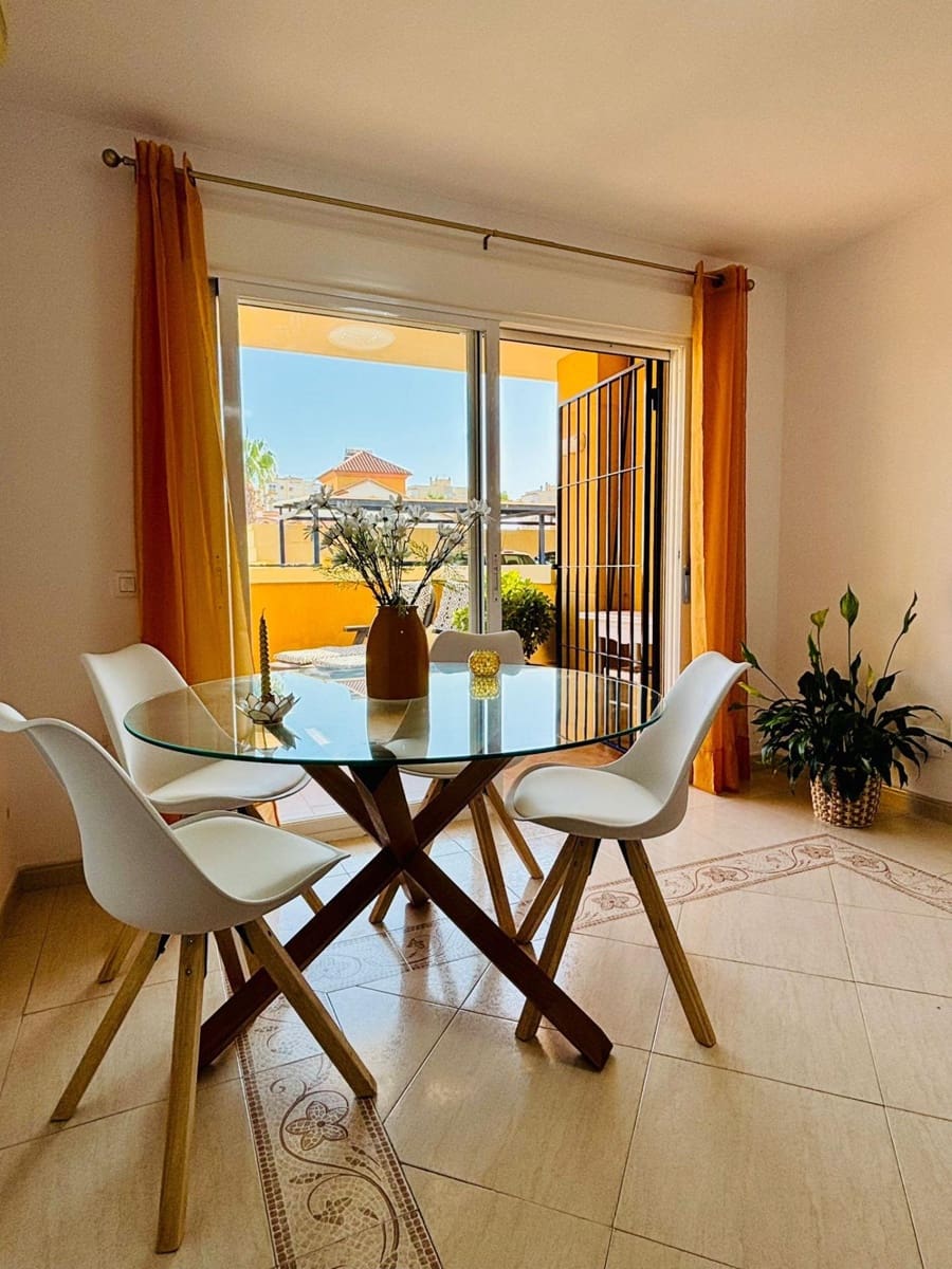 3 sypialnia Mieszkanie do wynajęcia w Algarrobo z basenem garażem - 900 € (Ref: 9765117)