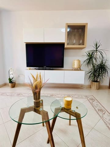 3 sypialnia Mieszkanie do wynajęcia w Algarrobo z basenem garażem - 900 € (Ref: 9765117)