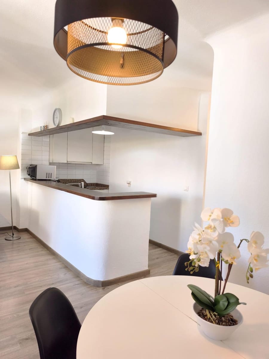 2 makuuhuone Rivitalo vuokrattavana paikassa Caleta de Velez - 1 200 € (Ref: 9770585)