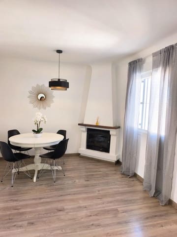 2 soverom Rekkehus til leie i Caleta de Vélez, Vélez-Málaga - € 1 200 (Ref: 9770585)