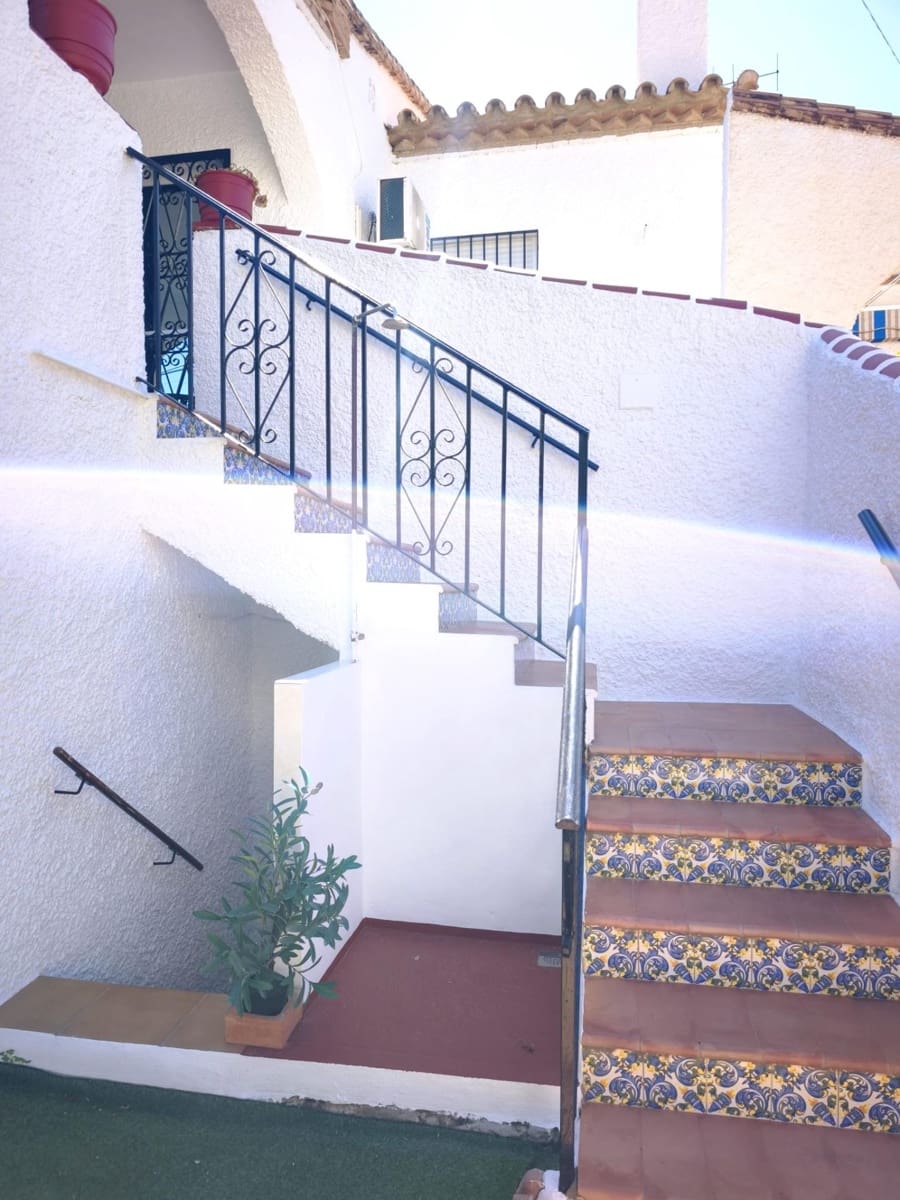 2 makuuhuone Rivitalo vuokrattavana paikassa Caleta de Velez - 1 200 € (Ref: 9770585)