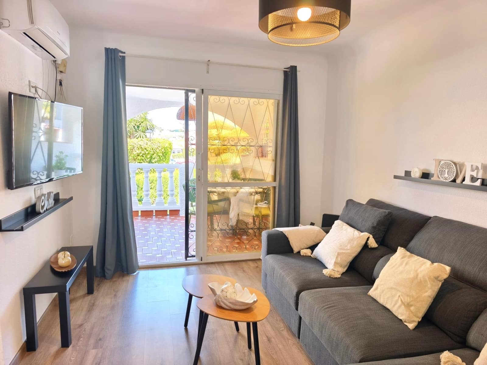 2 makuuhuone Rivitalo vuokrattavana paikassa Caleta de Velez - 1 200 € (Ref: 9770585)