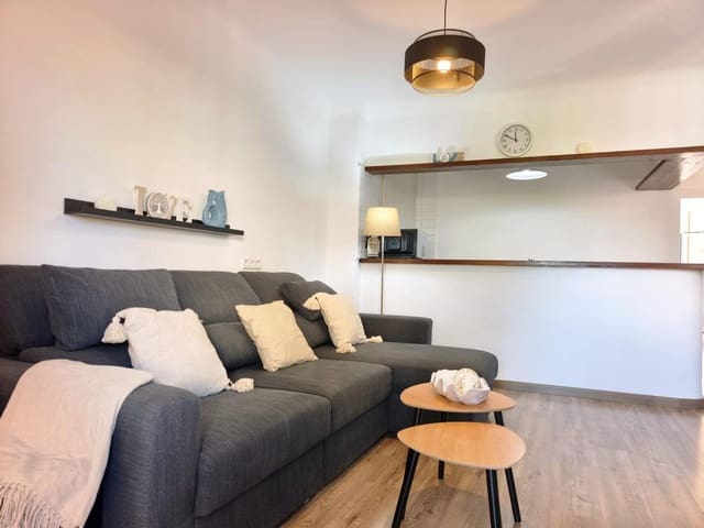 2 soverom Rekkehus til leie i Caleta de Vélez, Vélez-Málaga - € 1 200 (Ref: 9770585)