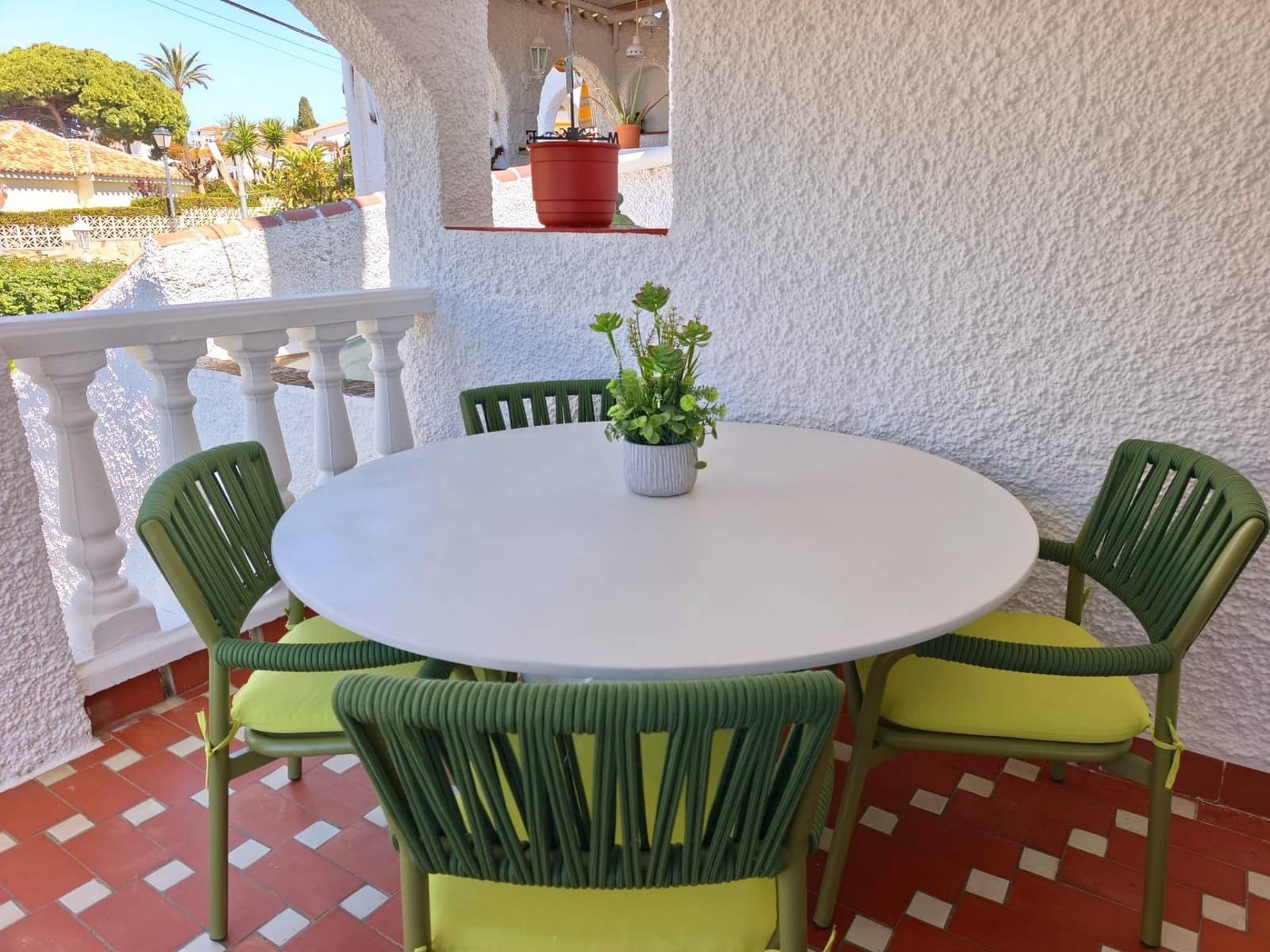 2 makuuhuone Rivitalo vuokrattavana paikassa Caleta de Velez - 1 200 € (Ref: 9770585)