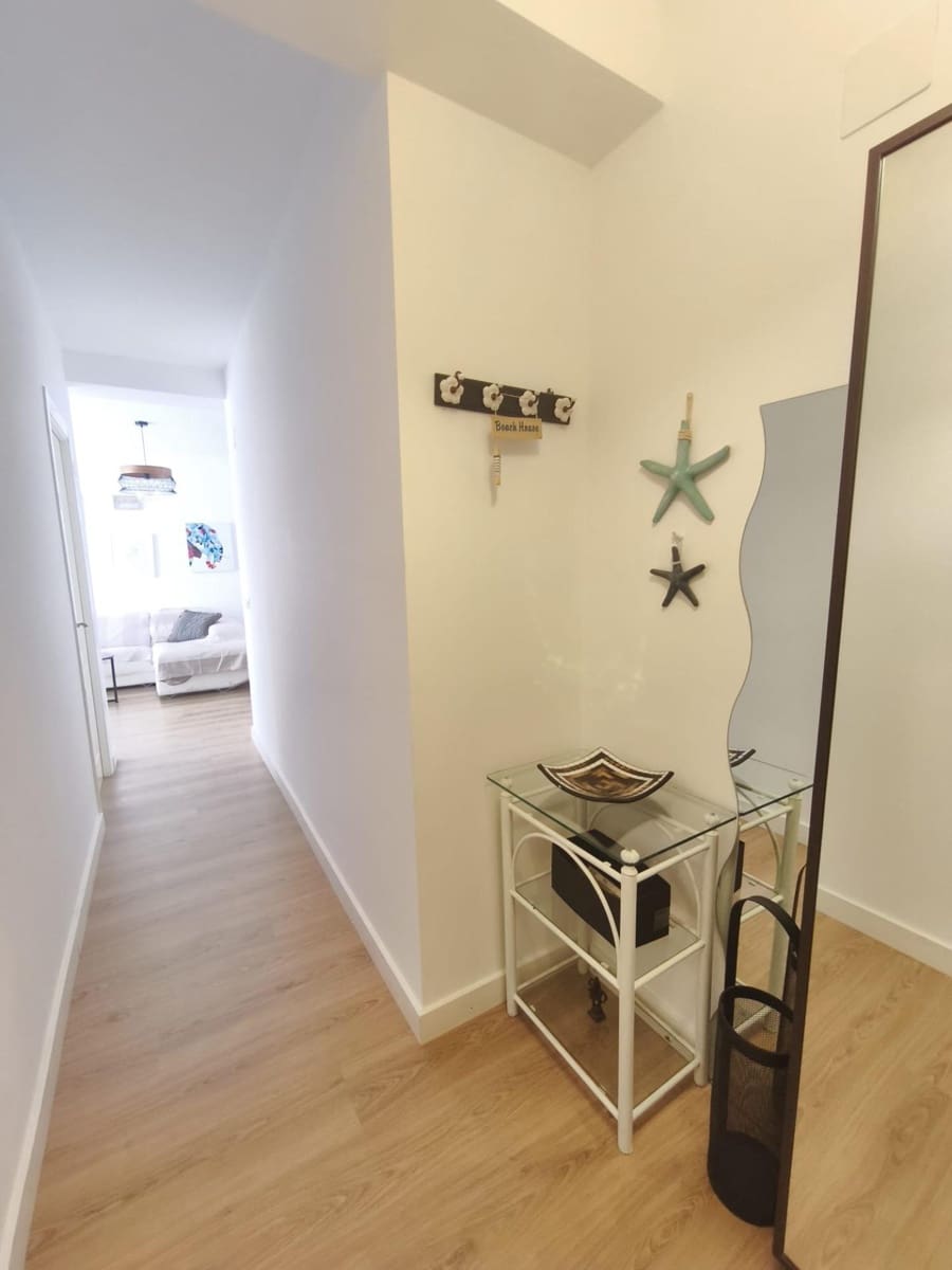 3 bedroom Flat for rent in Torre del Mar - € 1,200 (Ref: 9770586)