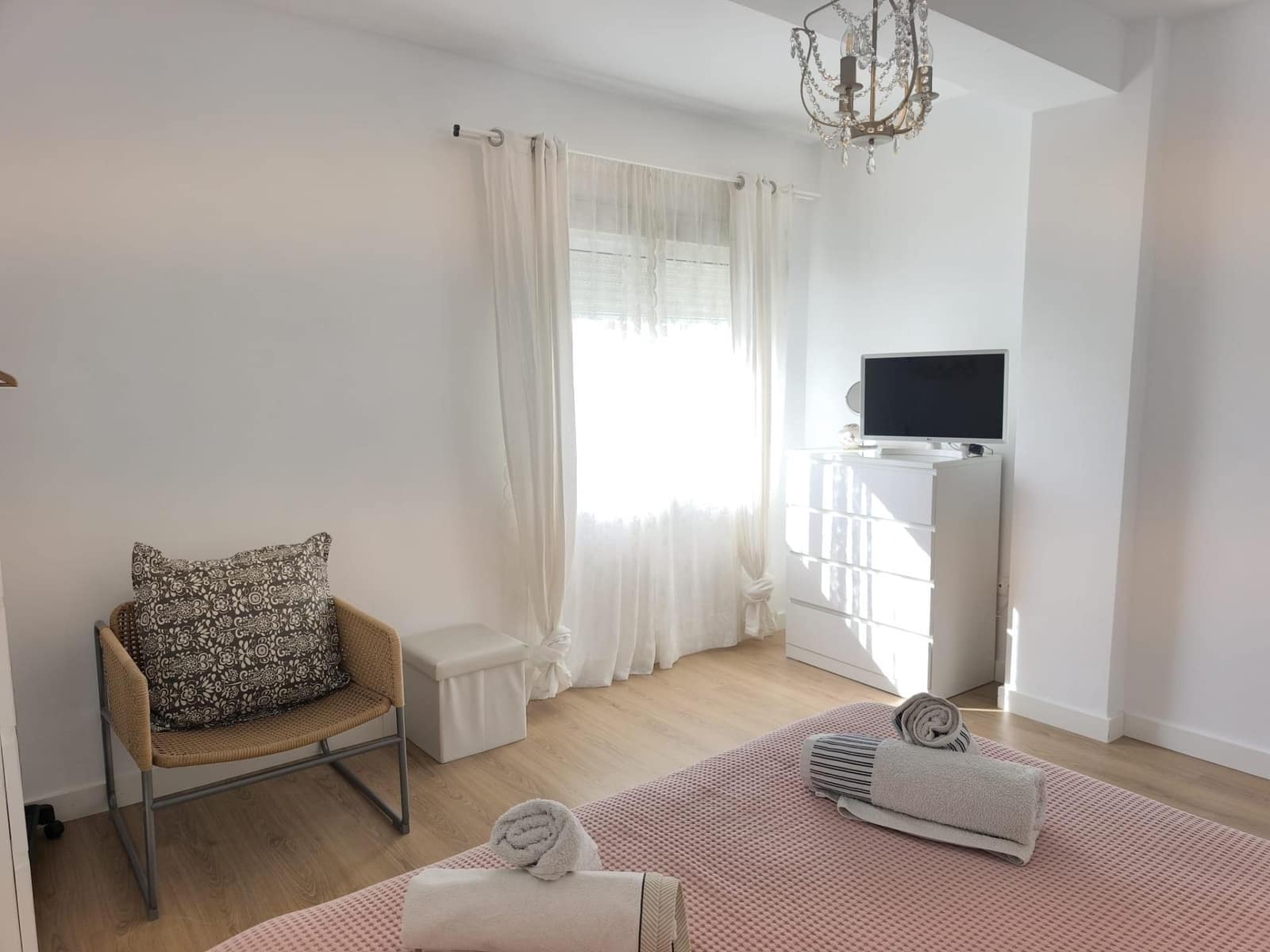 3 bedroom Flat for rent in Torre del Mar - € 1,200 (Ref: 9770586)