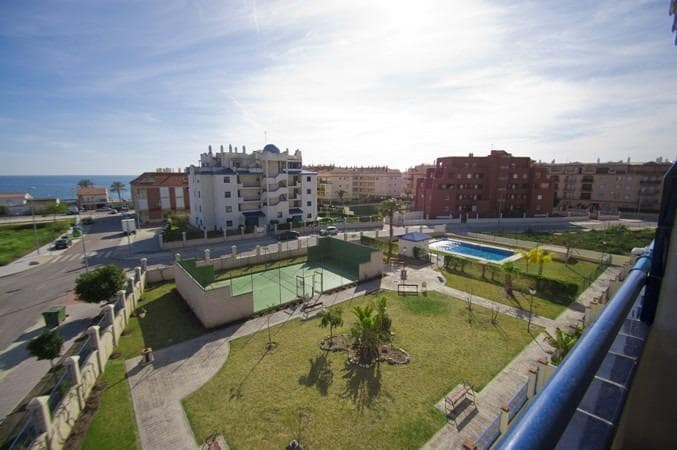 Piso de 2 habitaciones en Algarrobo en alquiler con piscina - 1.100 € (Ref: 9778040)