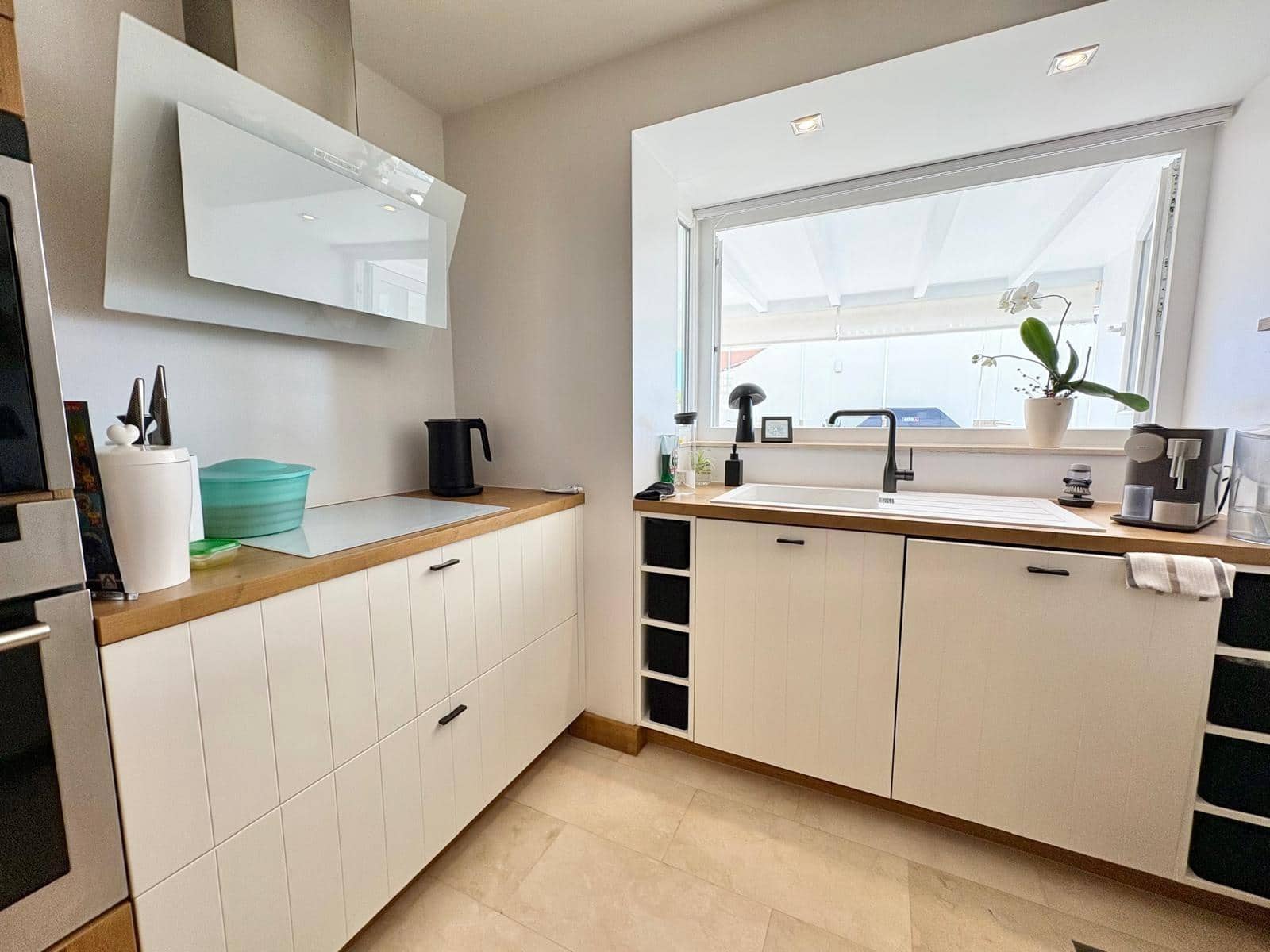 2 soverom Penthouse til salgs i Caleta de Velez med svømmebasseng garasje - € 485 000 (Ref: 9783036)