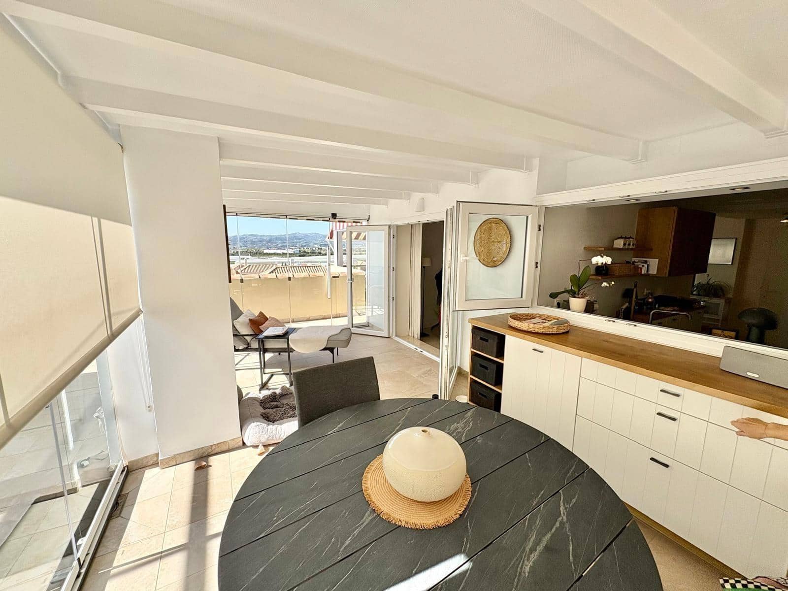 2 soverom Penthouse til salgs i Caleta de Velez med svømmebasseng garasje - € 485 000 (Ref: 9783036)