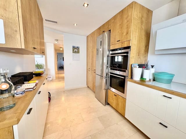 2 soverom Penthouse til salgs i Caleta de Vélez, Vélez-Málaga med svømmebasseng garasje - € 485 000 (Ref: 9783036)