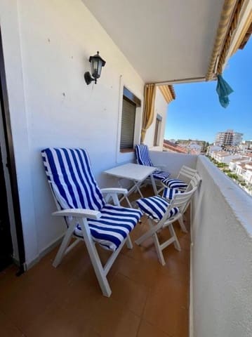 4 Zimmer Apartment zu vermieten in Torre del Mar, Vélez-Málaga mit Pool - 1.300 € (Ref: 9783038)