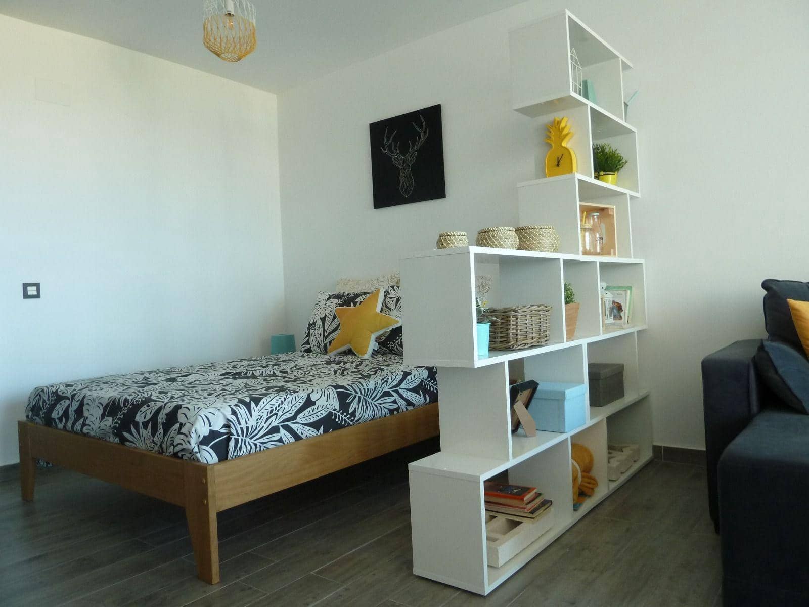 Studio te huur in La Cala del Moral met zwembad - € 850 (Ref: 9788341)