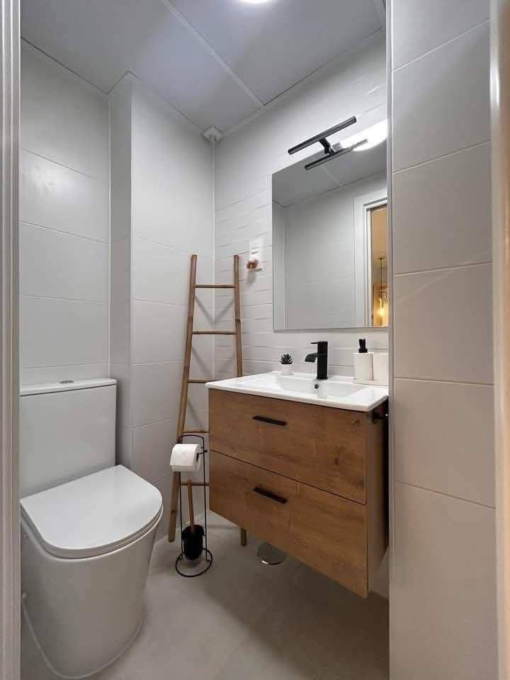 Studio til salg i Torre del Mar med swimmingpool - € 164.000 (Ref: 9790974)