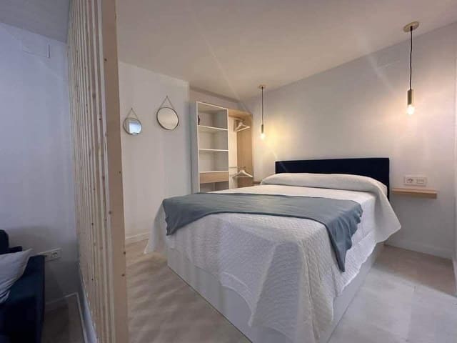 Studio te koop in Torre del Mar, Vélez-Málaga met zwembad - € 164.000 (Ref: 9790974)