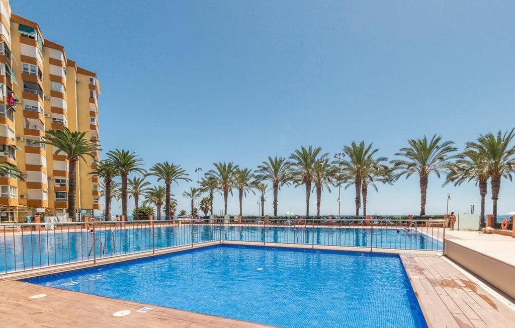 Apartamento de 2 habitaciones en Algarrobo en alquiler con piscina - 1.200 € (Ref: 9794519)