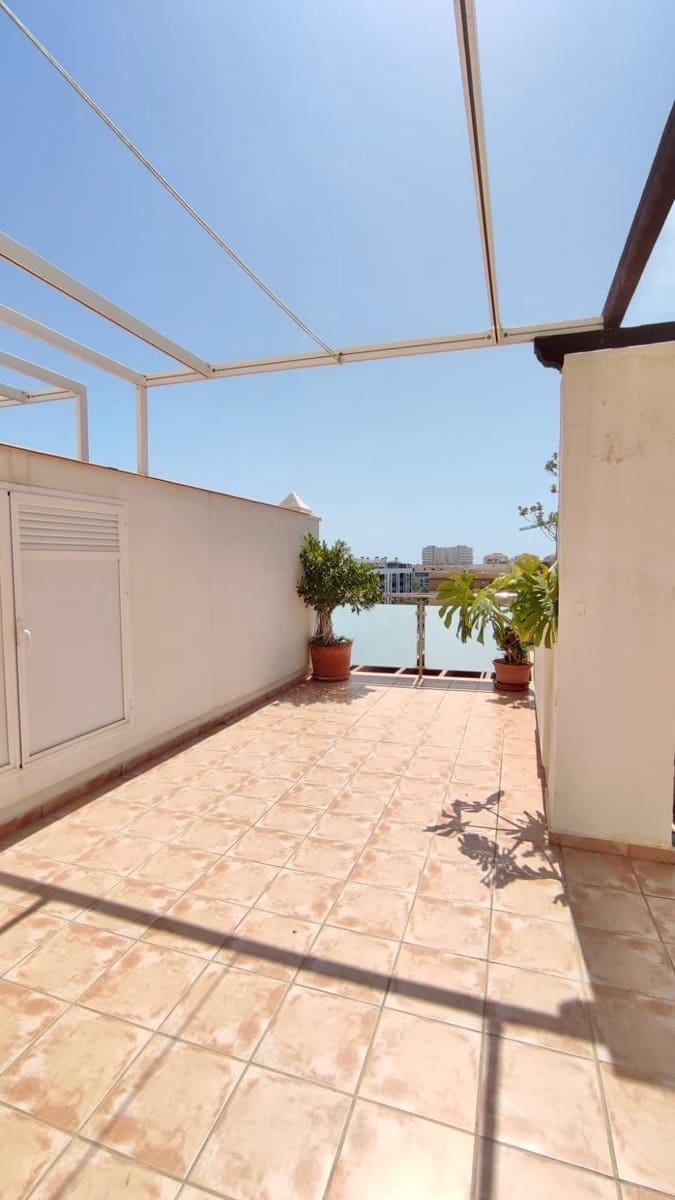 2 Zimmer Penthouse zu verkaufen in Velez-Malaga mit Pool Garage - 449.900 € (Ref: 9797018)