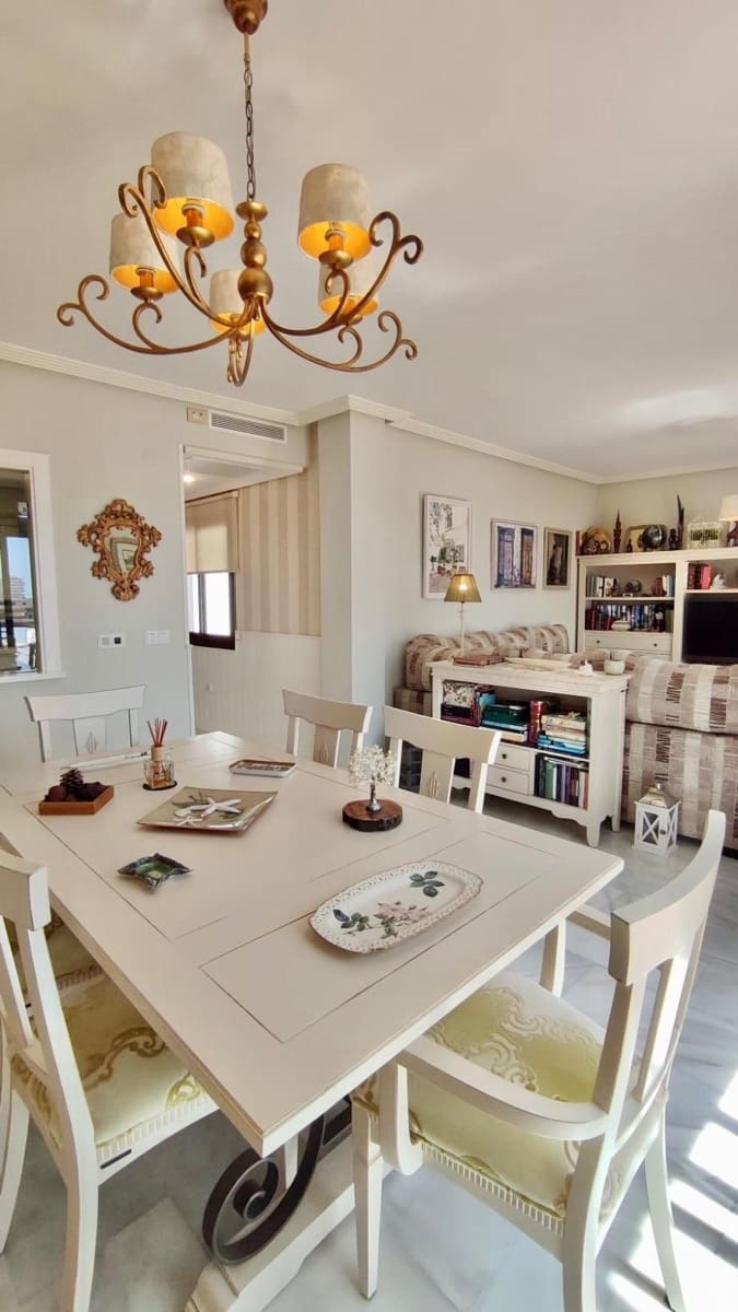 2 Zimmer Penthouse zu verkaufen in Velez-Malaga mit Pool Garage - 449.900 € (Ref: 9797018)