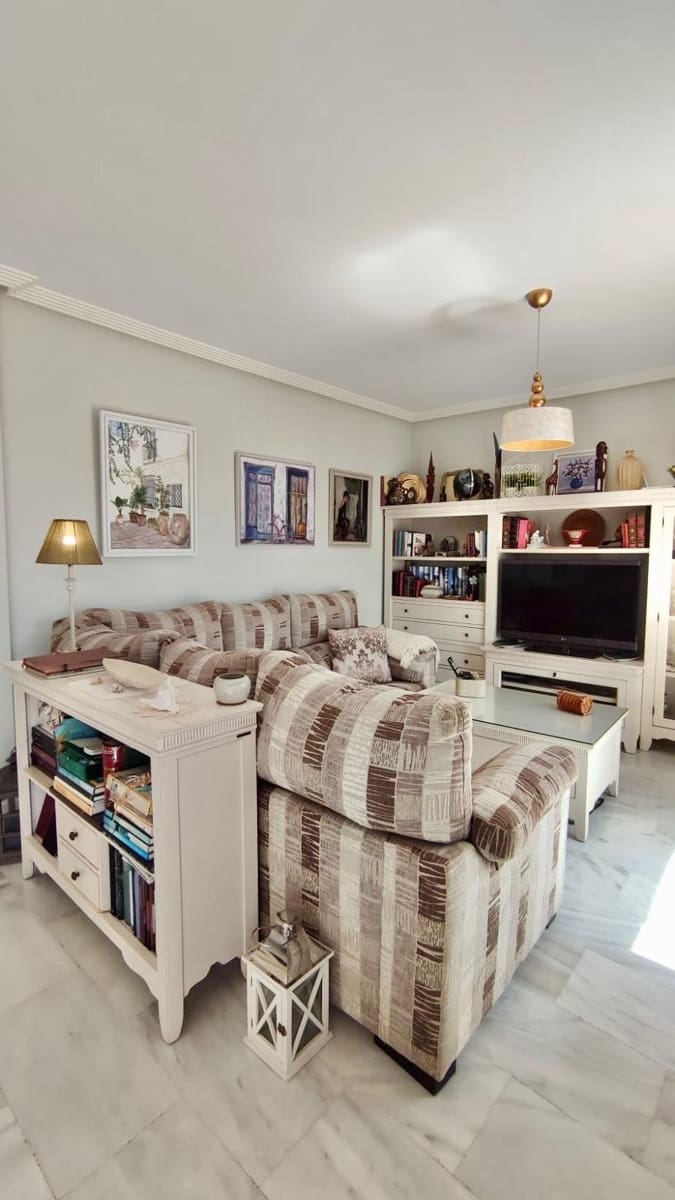 2 Zimmer Penthouse zu verkaufen in Velez-Malaga mit Pool Garage - 449.900 € (Ref: 9797018)