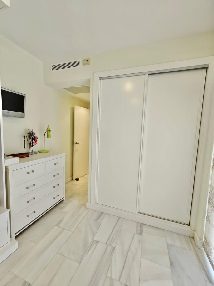 2 Zimmer Penthouse zu verkaufen in Velez-Malaga mit Pool Garage - 449.900 € (Ref: 9797018)