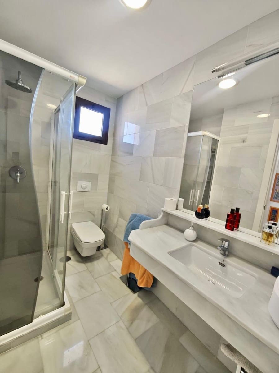 2 Zimmer Penthouse zu verkaufen in Velez-Malaga mit Pool Garage - 449.900 € (Ref: 9797018)