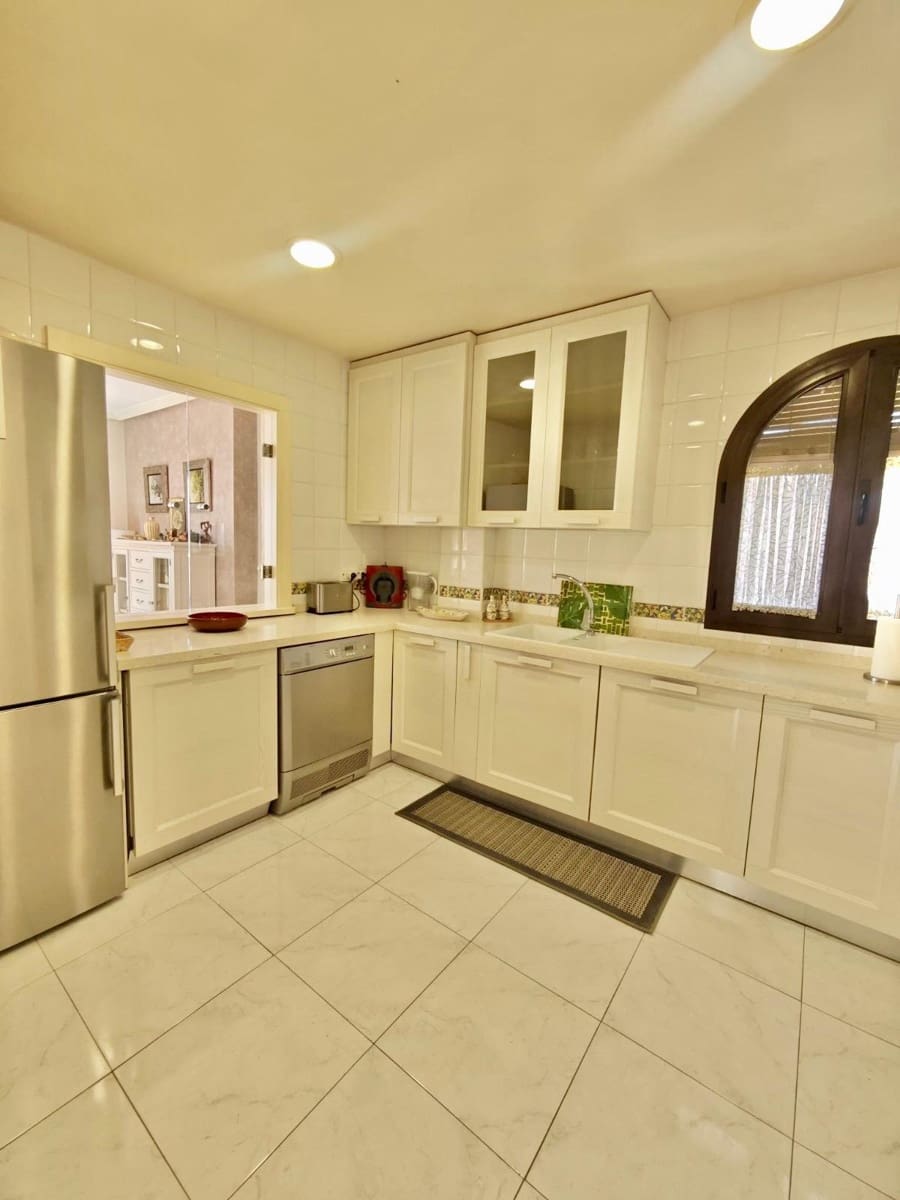 2 Zimmer Penthouse zu verkaufen in Velez-Malaga mit Pool Garage - 449.900 € (Ref: 9797018)