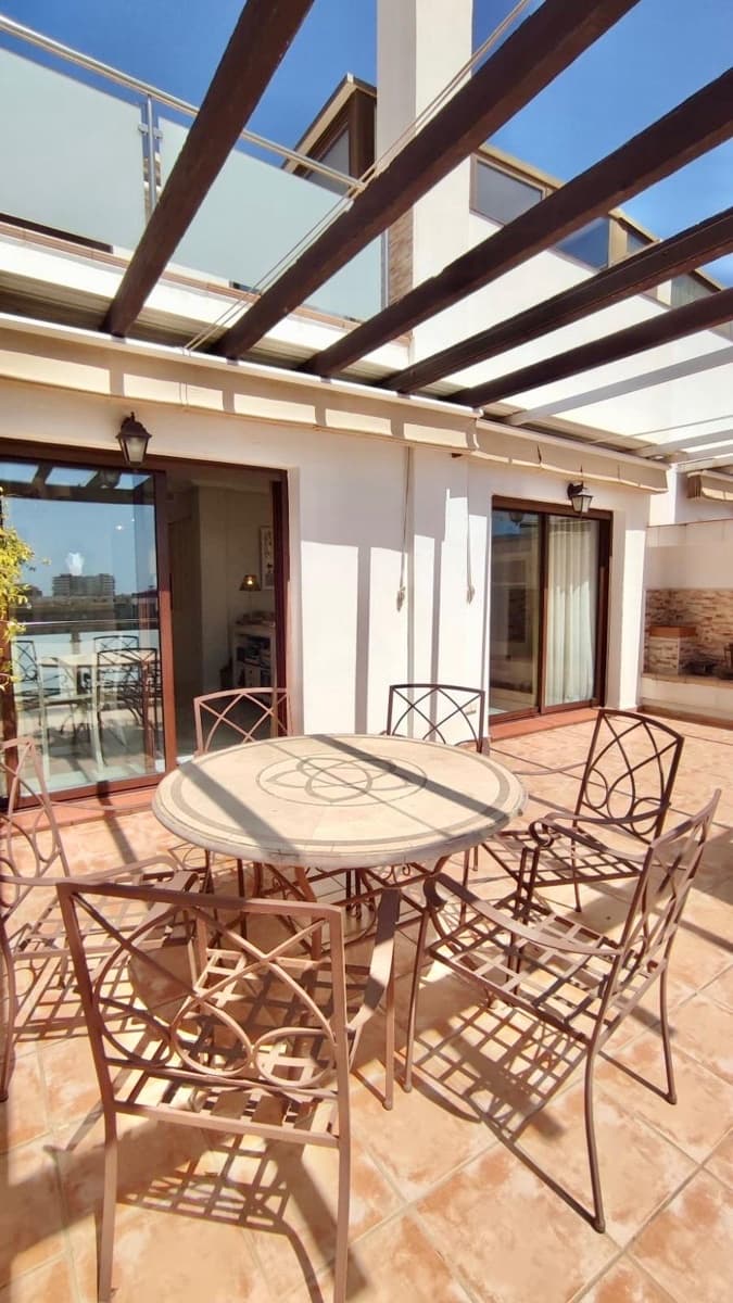 2 Zimmer Penthouse zu verkaufen in Velez-Malaga mit Pool Garage - 449.900 € (Ref: 9797018)
