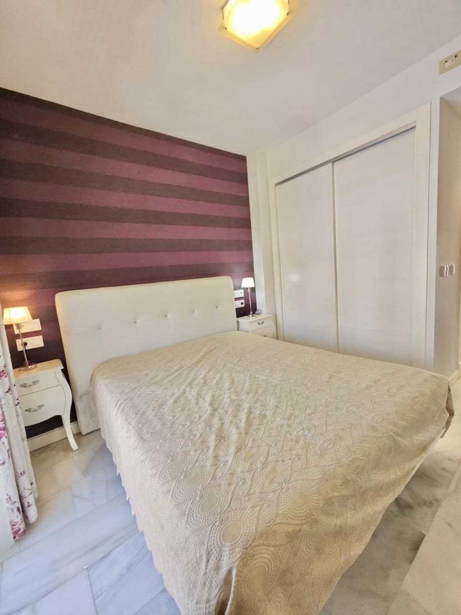 2 Zimmer Penthouse zu verkaufen in Velez-Malaga mit Pool Garage - 449.900 € (Ref: 9797018)