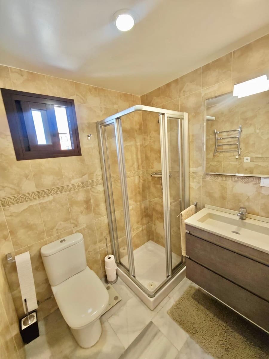 2 Zimmer Penthouse zu verkaufen in Velez-Malaga mit Pool Garage - 449.900 € (Ref: 9797018)