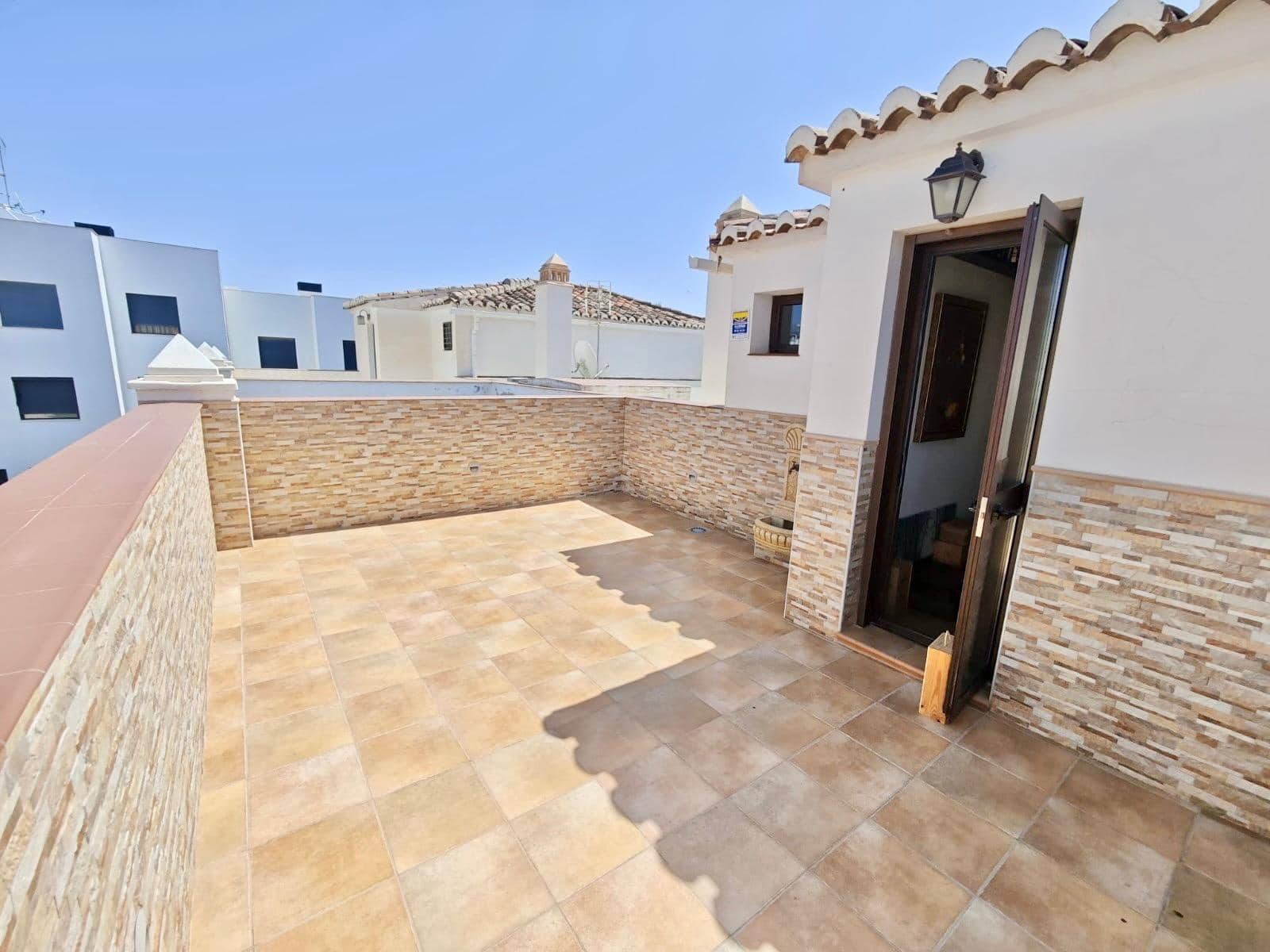 2 Zimmer Penthouse zu verkaufen in Velez-Malaga mit Pool Garage - 449.900 € (Ref: 9797018)