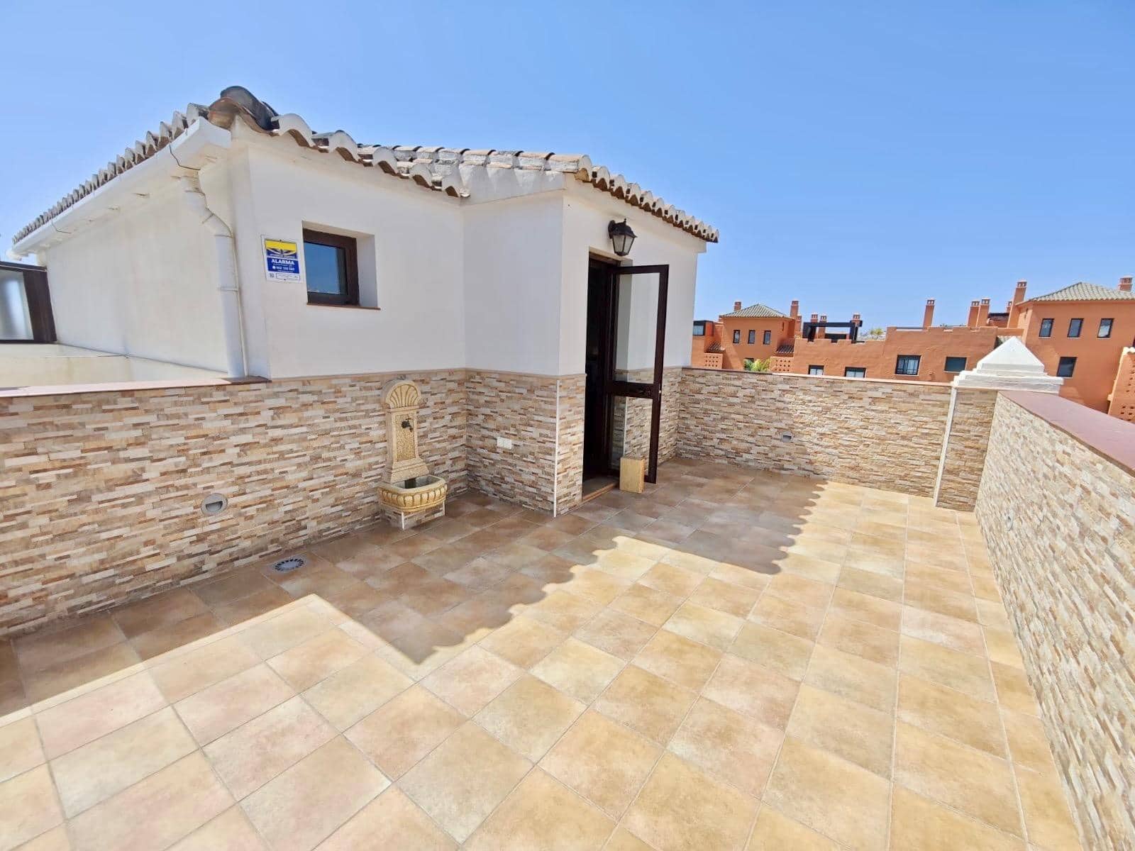 2 Zimmer Penthouse zu verkaufen in Velez-Malaga mit Pool Garage - 449.900 € (Ref: 9797018)