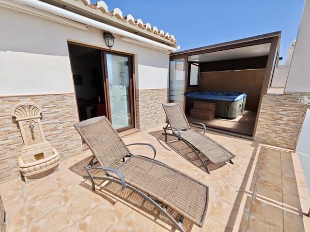 2 Zimmer Penthouse zu verkaufen in Vélez-Málaga mit Pool Garage - 449.900 € (Ref: 9797018)