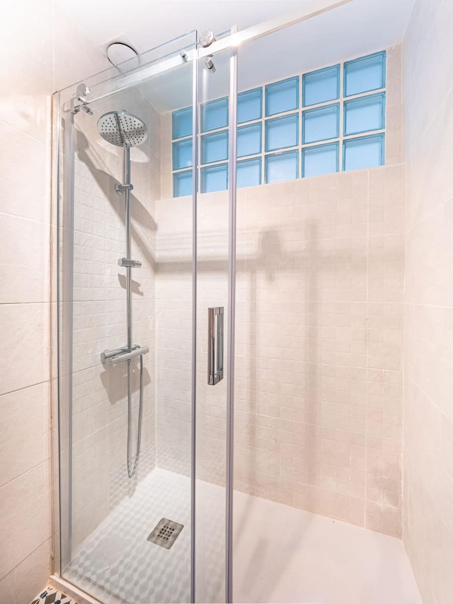 4 makuuhuone Huvila myytävänä paikassa Rincon de la Victoria mukana uima-altaan 
autotalli - 839 900 € (Ref: 9799162)