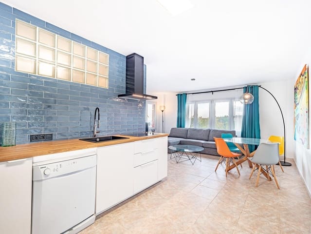 4 makuuhuone Huvila myytävänä paikassa Rincón de la Victoria mukana uima-altaan 
autotalli - 839 900 € (Ref: 9799162)