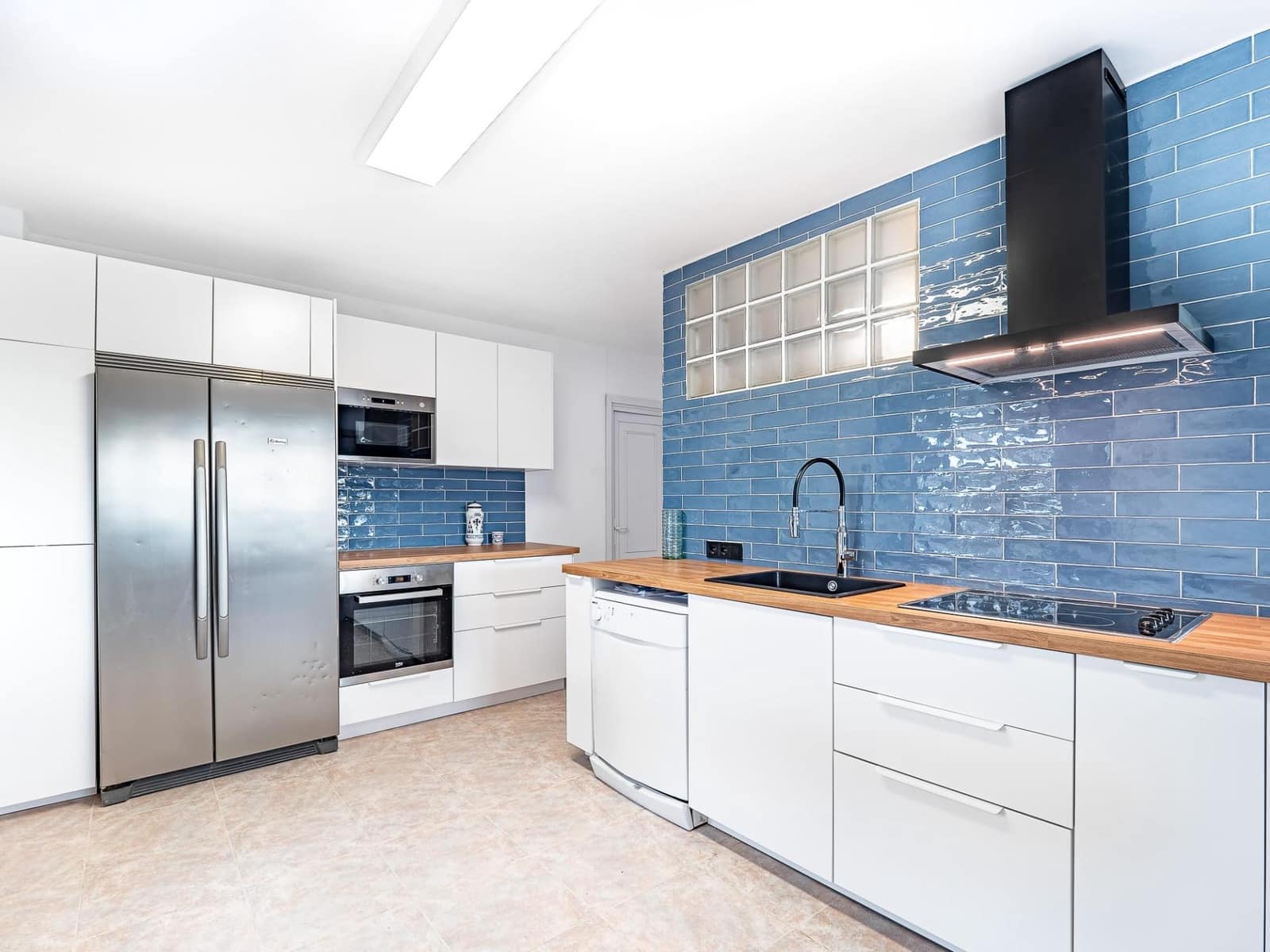 4 makuuhuone Huvila myytävänä paikassa Rincon de la Victoria mukana uima-altaan 
autotalli - 839 900 € (Ref: 9799162)