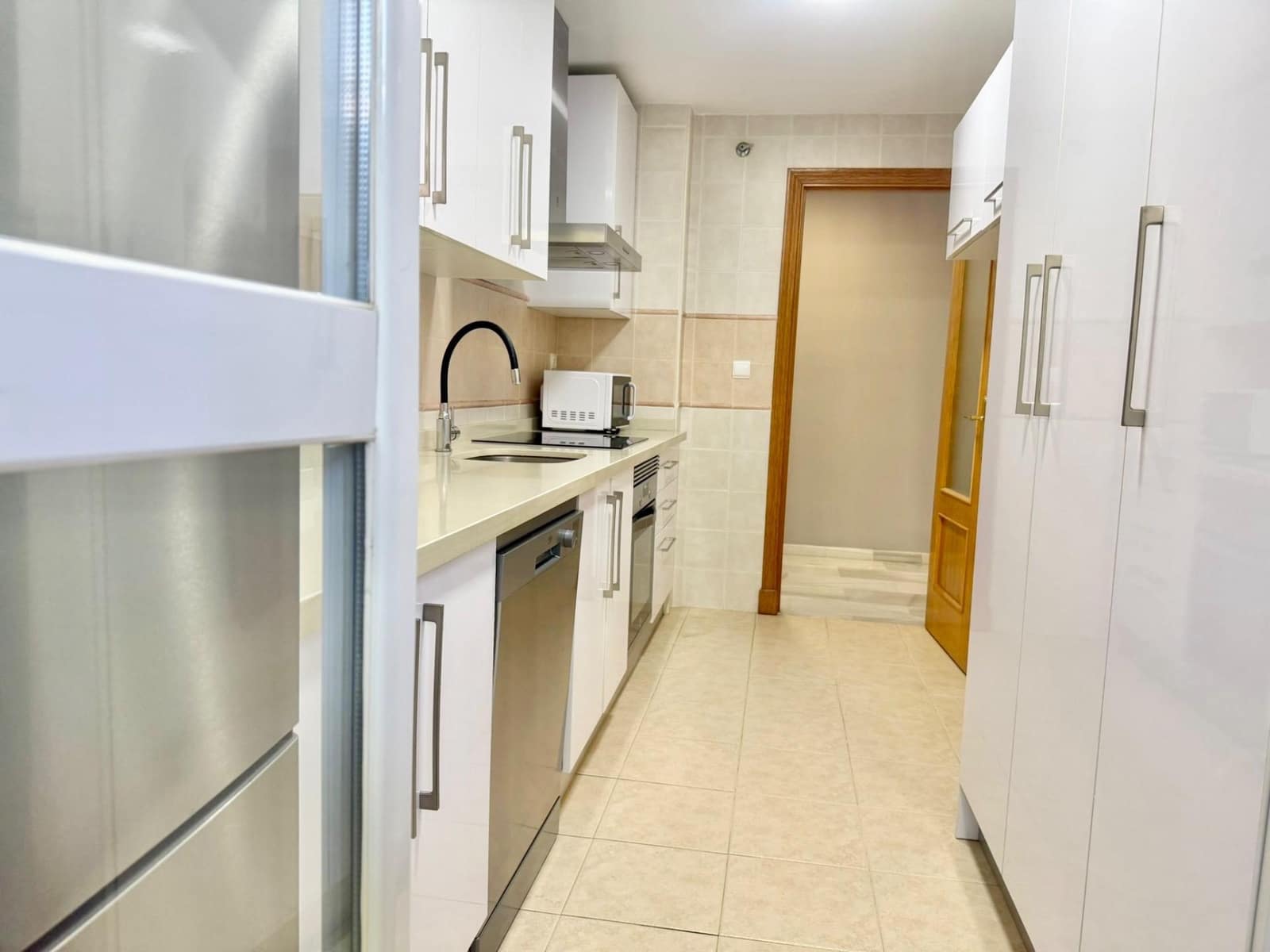 2 makuuhuone Asunto myytävänä paikassa Caleta de Velez mukana uima-altaan 
autotalli - 329 900 € (Ref: 9800617)