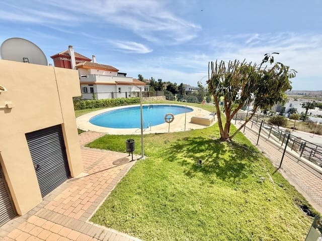 2 soverom Leilighet til salgs i Caleta de Vélez, Vélez-Málaga med svømmebasseng garasje - € 329 900 (Ref: 9800617)