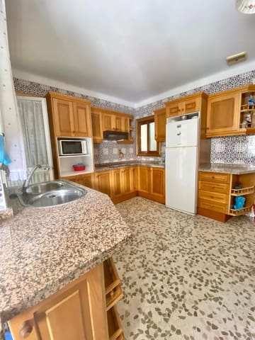 Appartement de 2 chambres à louer à Torre del Mar, Vélez-Málaga - 900 € (Ref: 9806413)