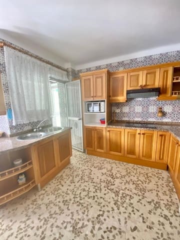 Appartement de 2 chambres à louer à Torre del Mar, Vélez-Málaga - 900 € (Ref: 9806413)