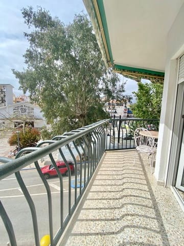Appartement de 2 chambres à louer à Torre del Mar, Vélez-Málaga - 900 € (Ref: 9806413)