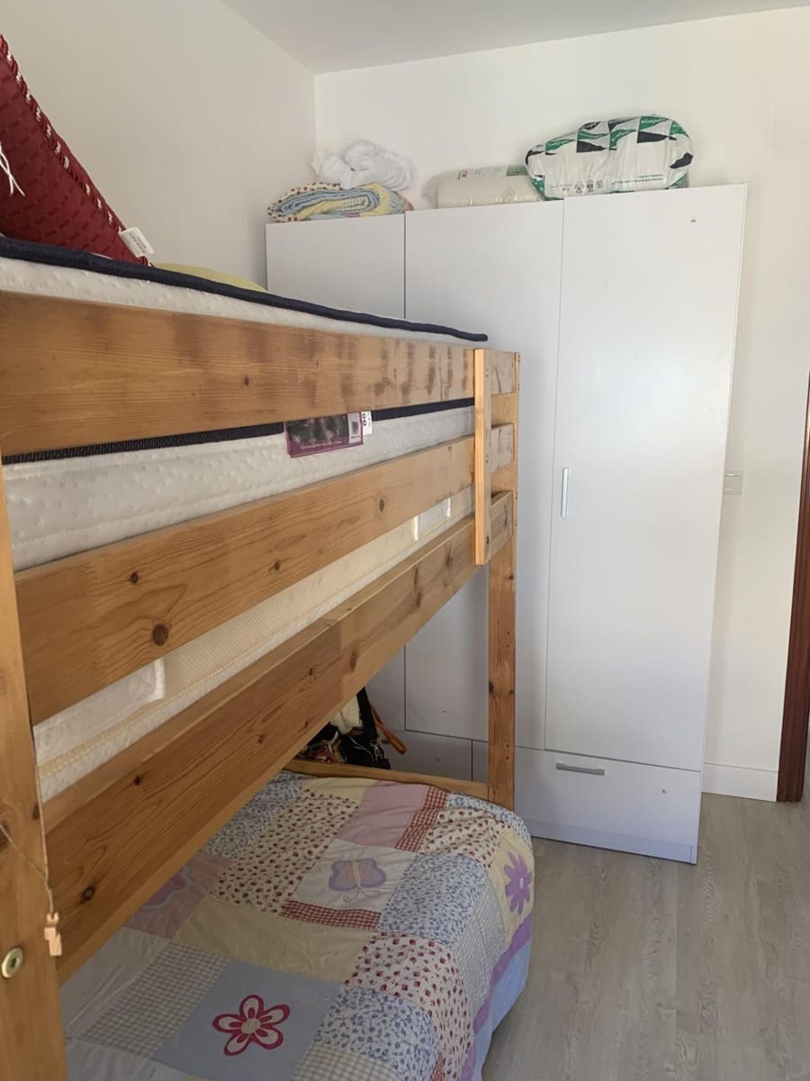 2 makuuhuone Kattohuoneisto vuokrattavana paikassa Torrox-Costa mukana uima-altaan - 950 € (Ref: 9818121)