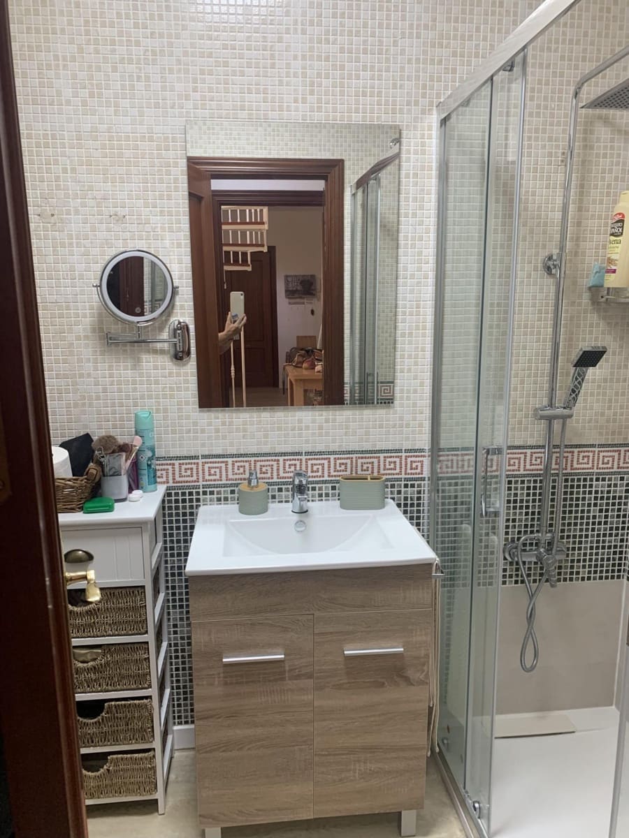 2 makuuhuone Kattohuoneisto vuokrattavana paikassa Torrox-Costa mukana uima-altaan - 950 € (Ref: 9818121)