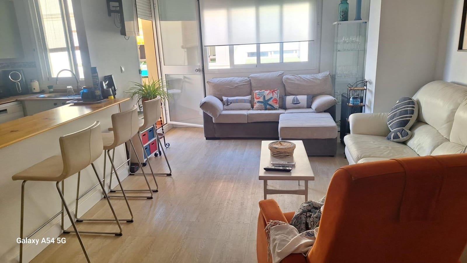 2 makuuhuone Kattohuoneisto vuokrattavana paikassa Torrox-Costa mukana uima-altaan - 950 € (Ref: 9818121)