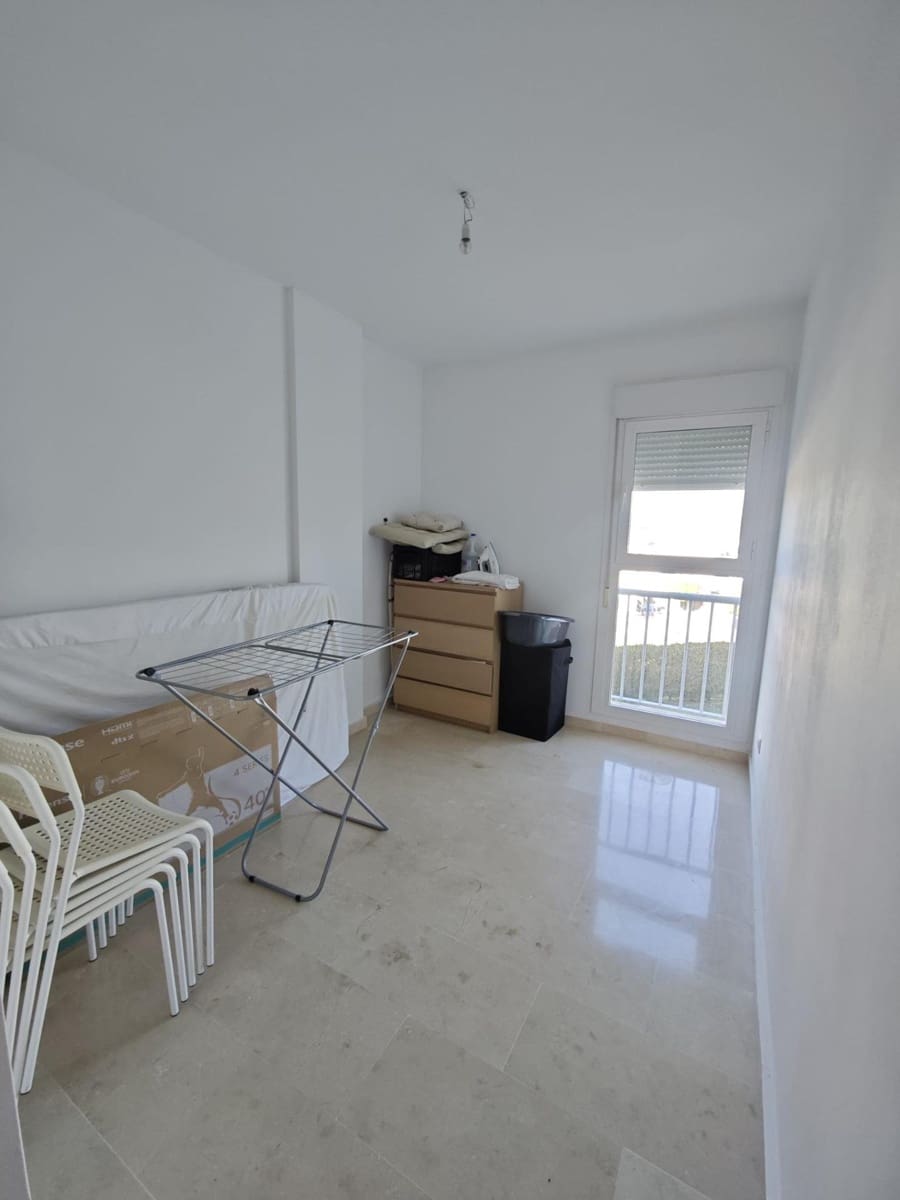 3 bedroom Flat for sale in Caleta de Velez with pool garage - € 400,000 (Ref: 9866934)